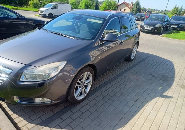 Opel Insignia cena 27000 przebieg: 203500, rok produkcji 2009 z Skawina małe 79